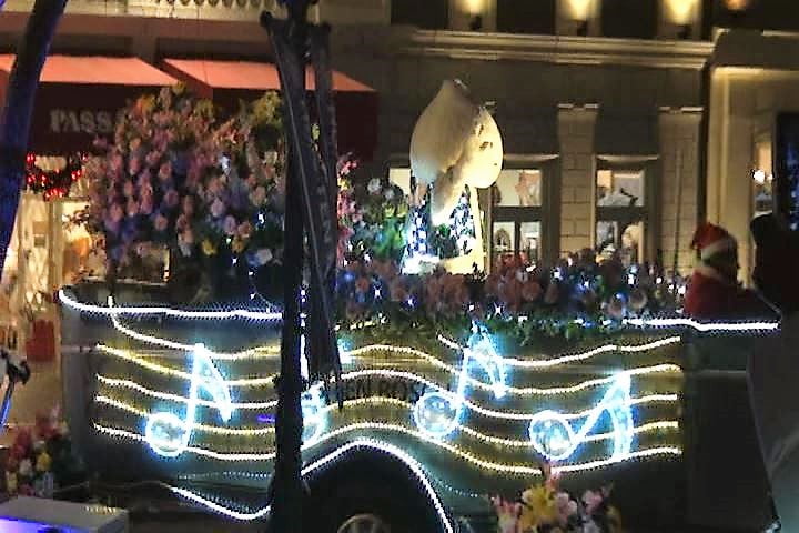 ハウステンボス　光の王国イベント、光のパレードのキューコンズ